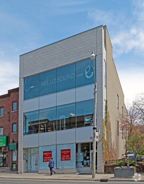 1071-1073 Yonge St, Toronto, ON for lease - Primary Photo - Image 1 of 2