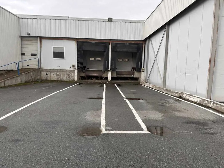 Flex in CIVRIEUX-D'AZERGUES for lease - Building Photo - Image 2 of 13