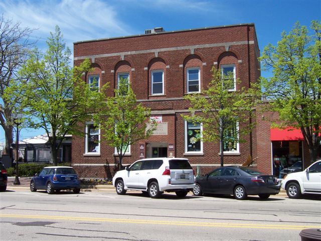 667 Central Ave, Highland Park, IL à louer Photo du bâtiment- Image 1 de 5