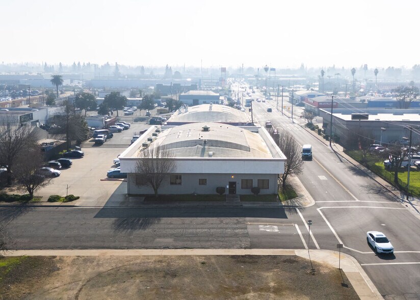 1460 W 18th St, Merced, CA à vendre - Photo du bâtiment - Image 2 de 9