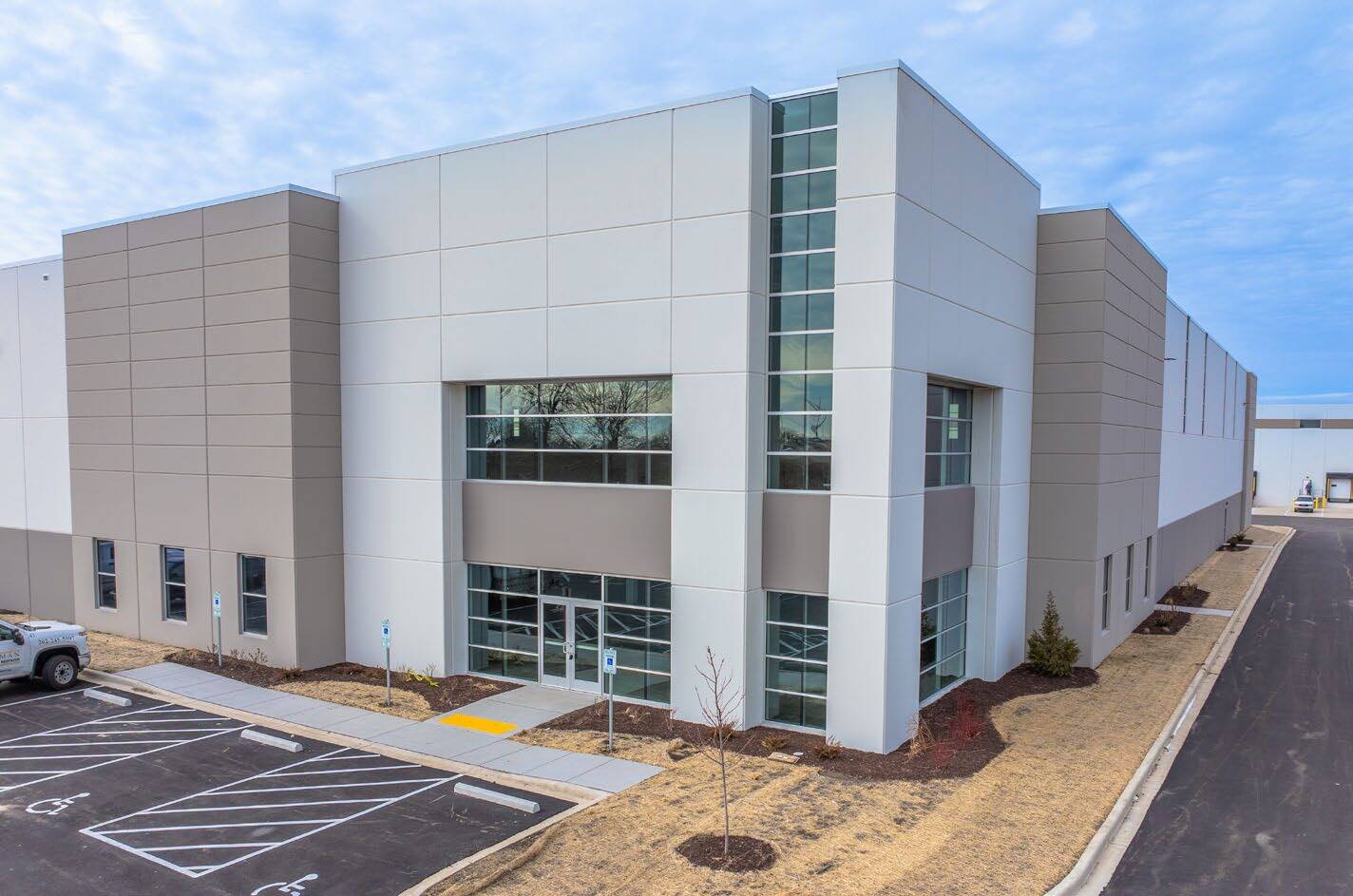 4300 Carly Ave, Caledonia, WI for lease Building Photo- Image 1 of 8