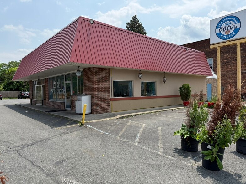 908 River St, Troy, NY for sale - Building Photo - Image 2 of 11