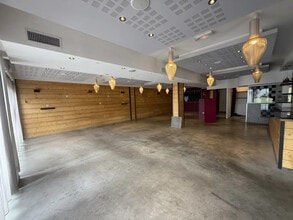 7 Rue Agathe, Éguilles for lease Interior Photo- Image 2 of 2