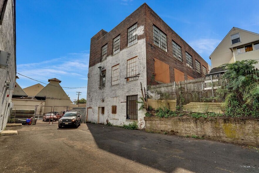 245-249 Verona Ave, Newark, NJ à vendre - Photo du bâtiment - Image 3 de 44
