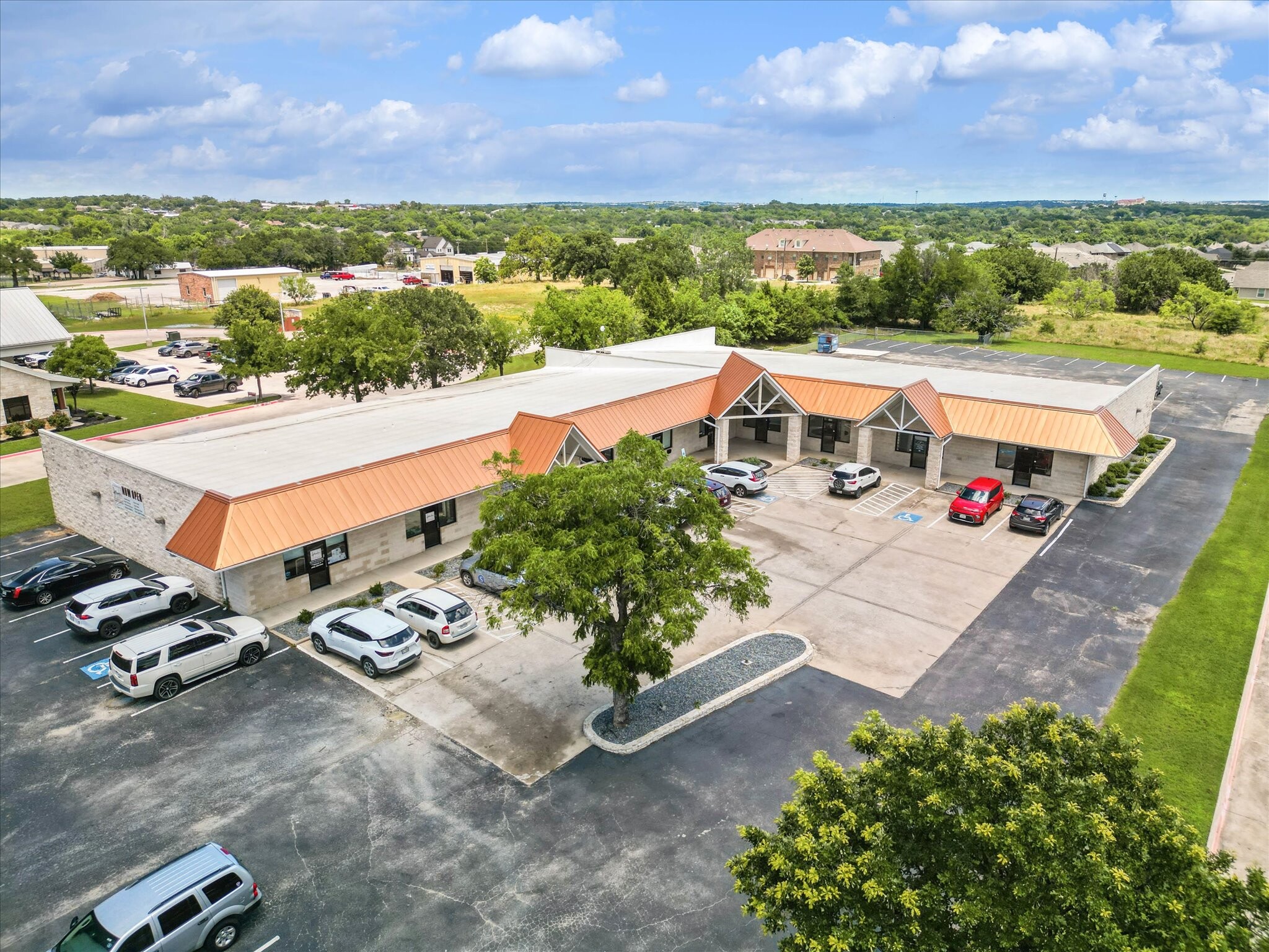 1105 Santa Fe Dr, Weatherford, TX for sale Building Photo- Image 1 of 27