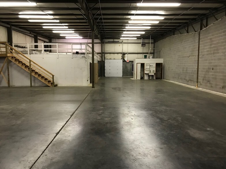 214 Fort Collier Rd, Winchester, VA à louer - Photo intérieure - Image 3 de 6