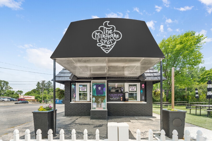 250 N State St, Big Rapids, MI for sale - Building Photo - Image 2 of 26