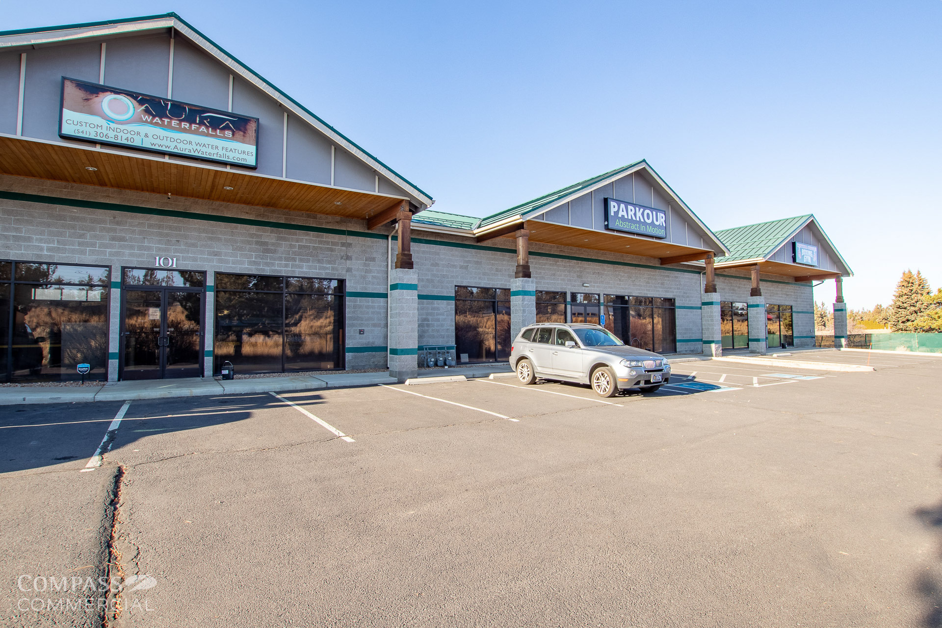 63830 Clausen Rd, Bend, OR for lease Building Photo- Image 1 of 8