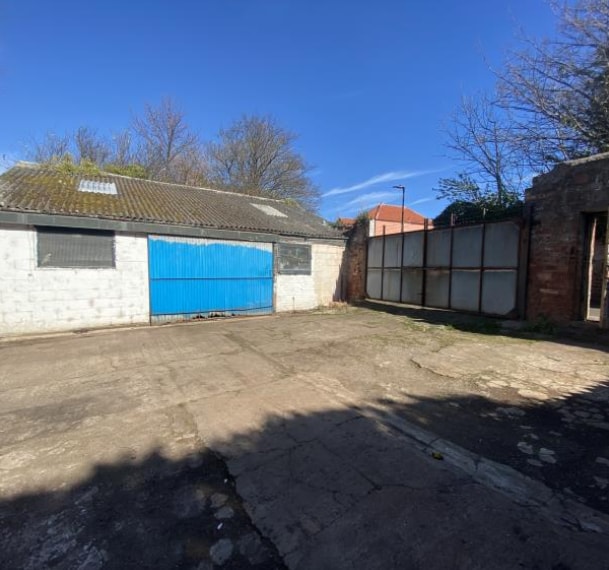 11 Lawson Pl, Dunbar for lease - Primary Photo - Image 1 of 2