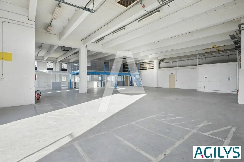 Flex in Rungis for lease Interior Photo- Image 1 of 9
