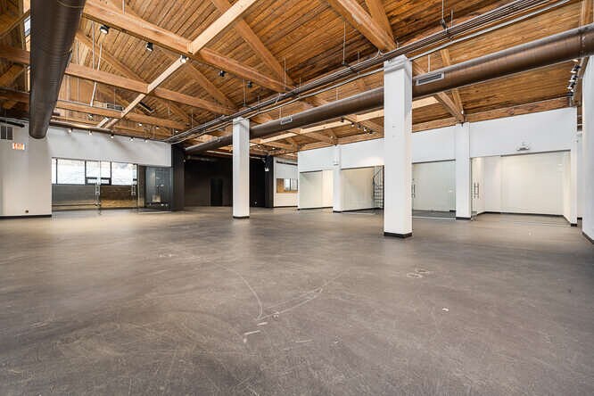 309-319 N Justine St, Chicago, IL à louer - Photo du bâtiment - Image 2 de 32