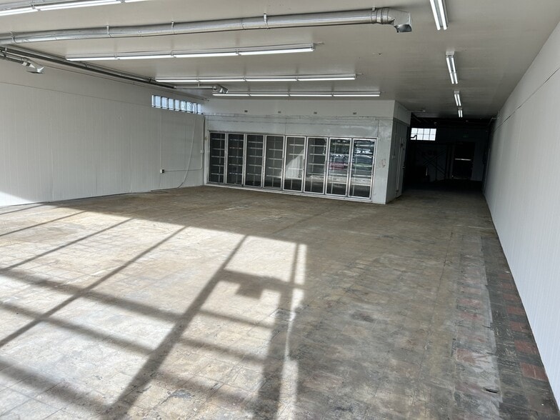 5060-5062 Federal Blvd, Denver, CO à louer - Photo intérieure - Image 3 de 6