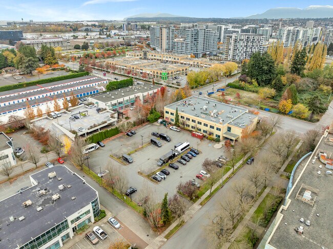 Plus de détails pour 8899 Odlin Cres, Richmond, BC - Local d'activités à louer