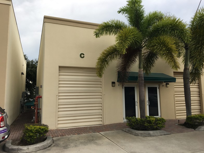 1335 Old Dixie Hwy, Lake Park, FL for lease - Building Photo - Image 2 of 3