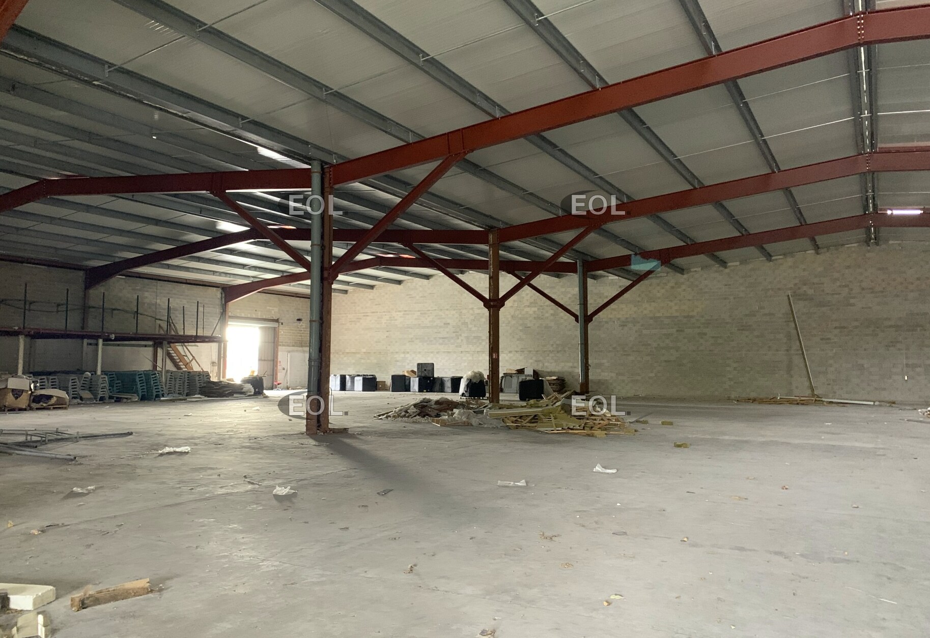 Industrial in Gignac-la-Nerthe for lease Interior Photo- Image 1 of 2