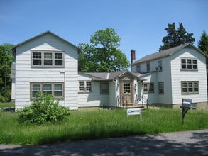 298 Keystone Dr, Bethlehem, PA à louer Photo intérieure- Image 1 de 2