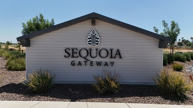 8570 W Caldwell Ave, Visalia, CA for sale - Building Photo - Image 2 of 10