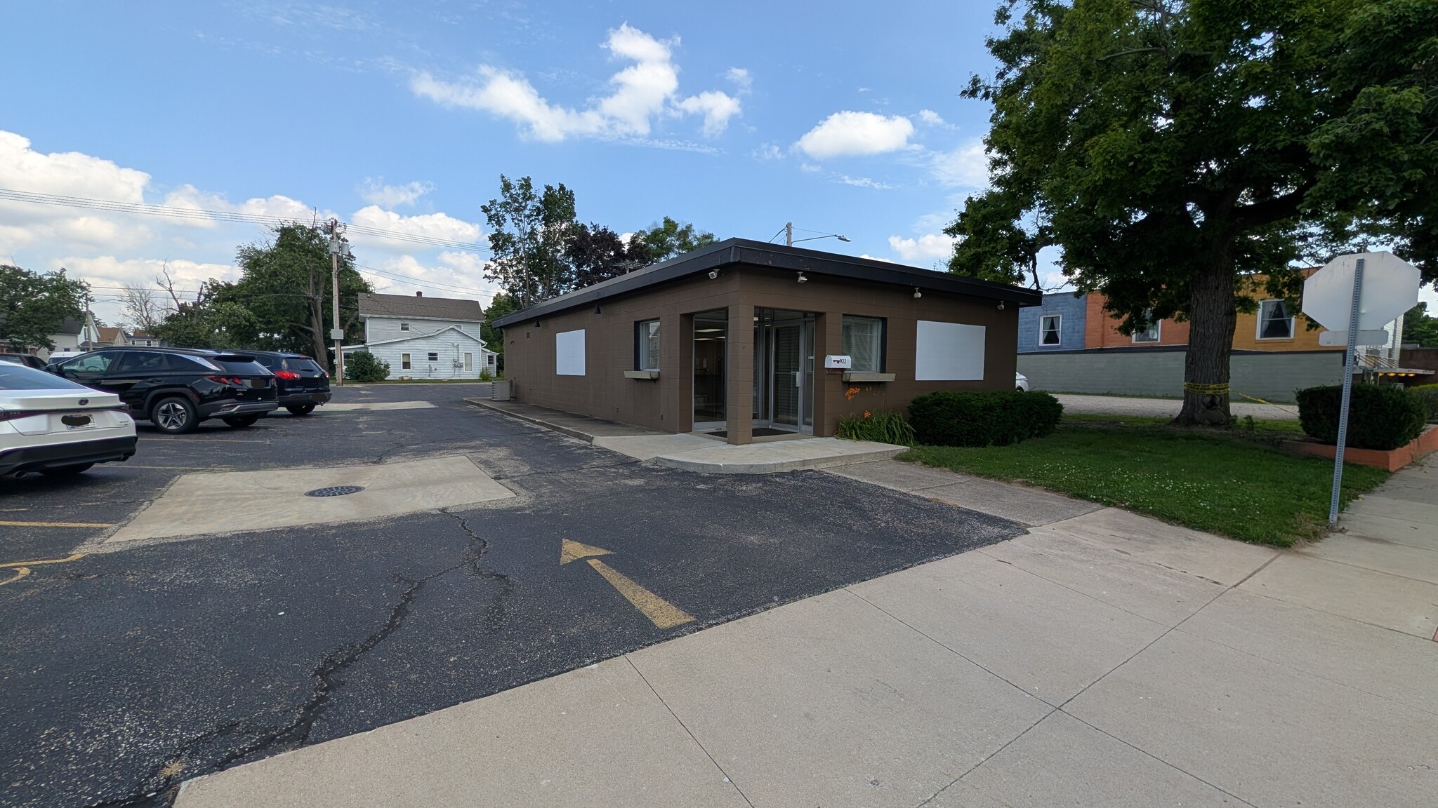 922 Division St, Mishawaka, IN à louer Photo du bâtiment- Image 1 de 10