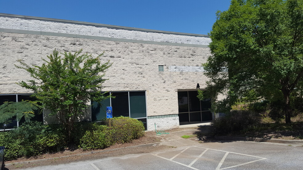 3450 Buffington Ctr, Atlanta, GA for lease - Building Photo - Image 1 of 3