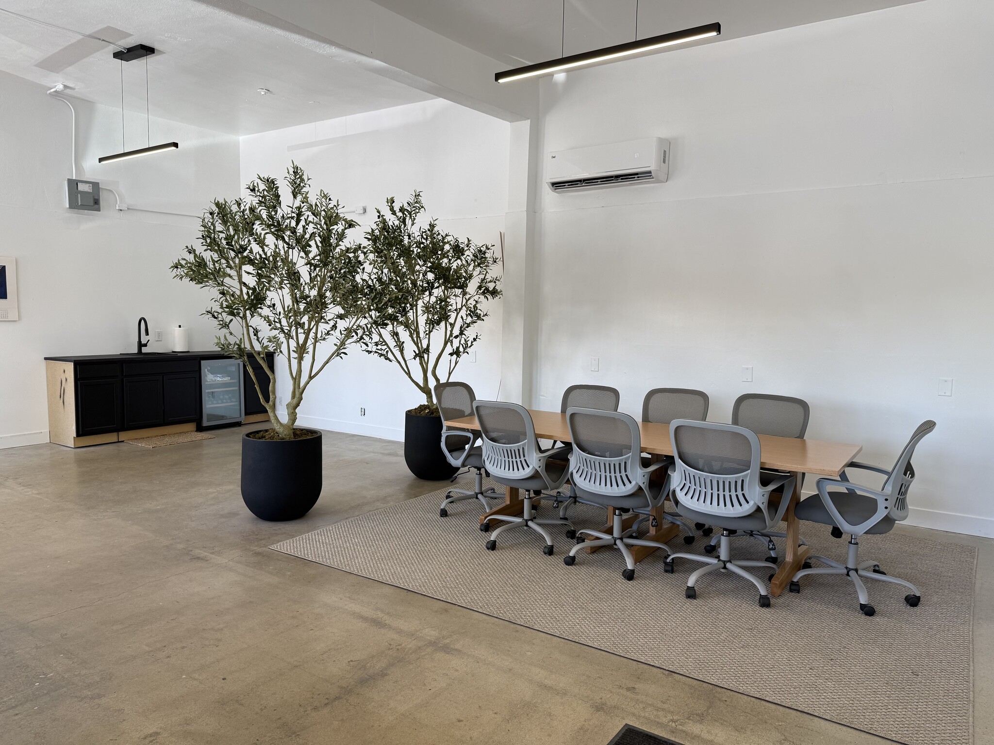 636 S 200 W, Salt Lake City, UT for lease Interior Photo- Image 1 of 8