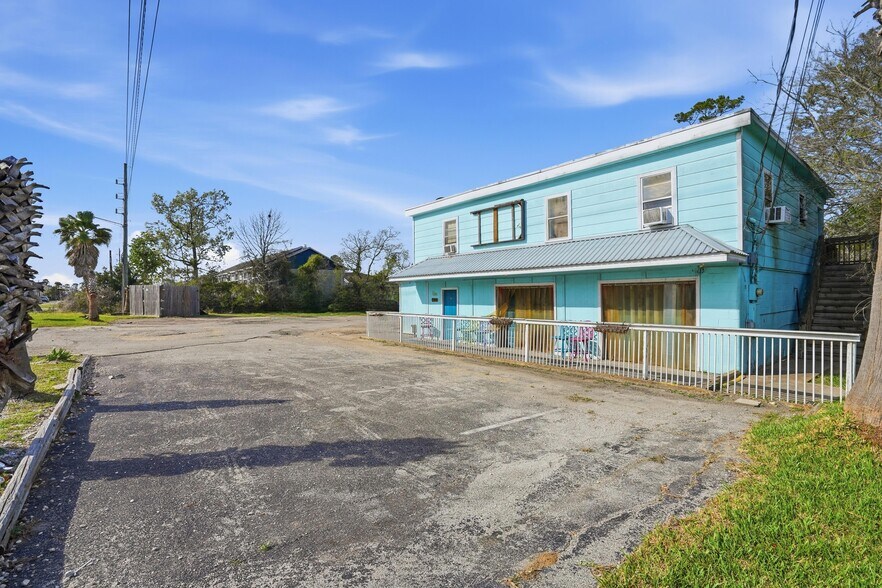 2914 Old Highway 146, La Porte, TX à vendre - Photo du bâtiment - Image 1 de 14