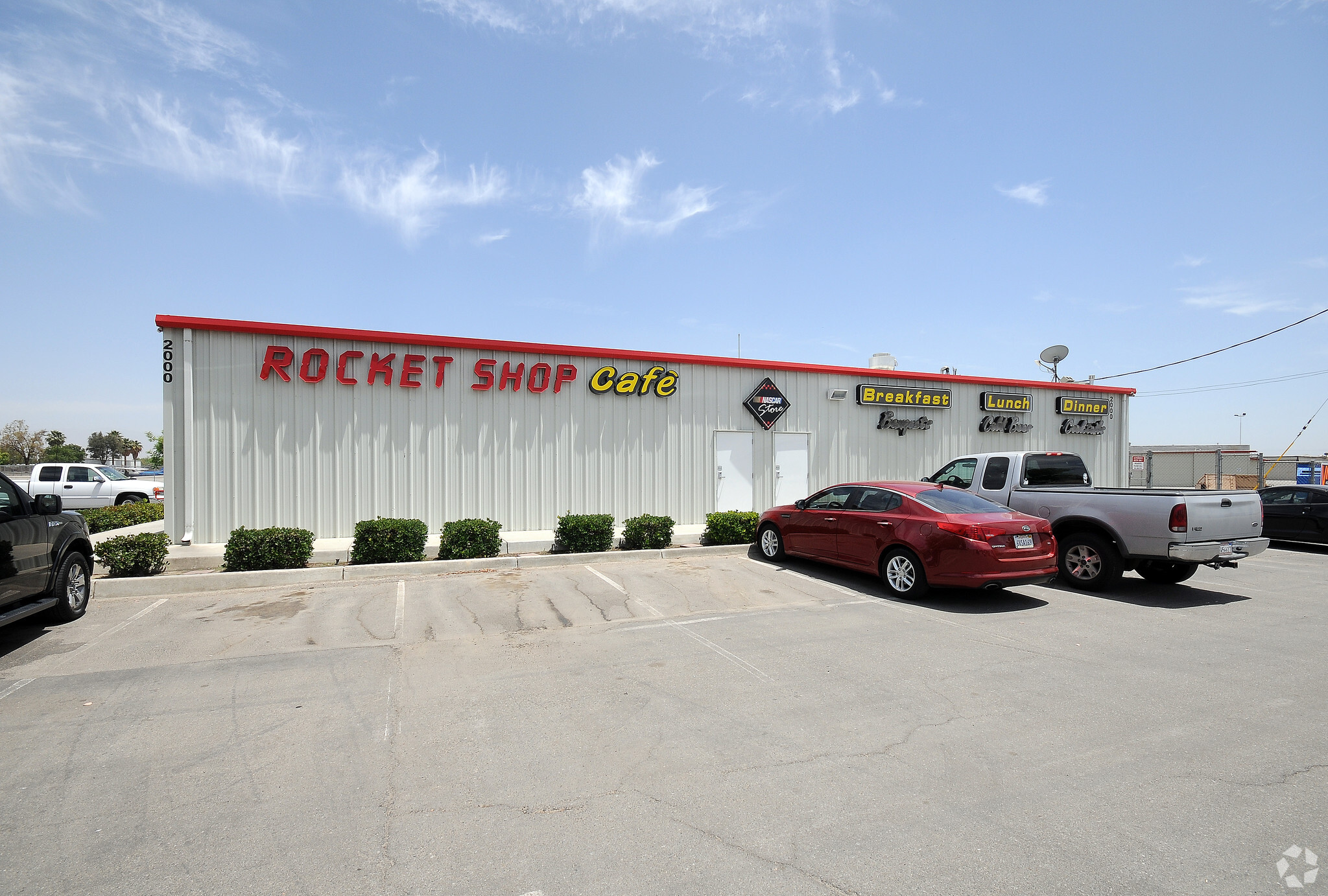 2000 S Union Ave, Bakersfield, CA for sale Primary Photo- Image 1 of 1