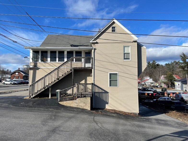76 Main St, South Paris, ME à vendre - Photo du bâtiment - Image 3 de 6