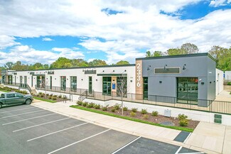 Plus de détails pour 2336 Freedom Dr, Charlotte, NC - Bureau/Commerce de détail, Commerce de détail à louer