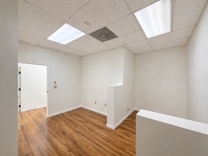 2277 Townsgate Rd, Westlake Village, CA for lease Interior Photo- Image 2 of 6