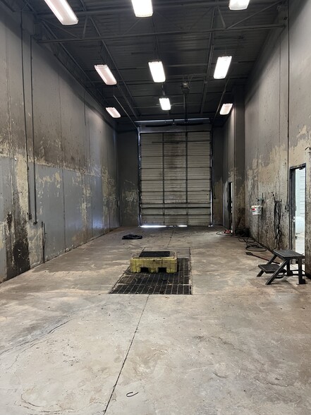 5300 SW 33rd St, Oklahoma City, OK à louer - Photo intérieure - Image 3 de 10