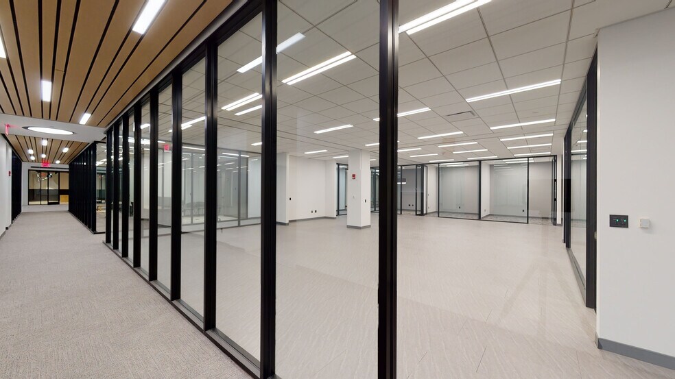 2000 Center Dr, Hoffman Estates, IL à louer - Numérisation 3D de Matterport - Image 3 de 39