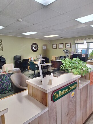 Plus de détails pour 618 N Salisbury Ave, Spencer, NC - Bureau à vendre