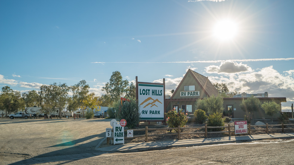 14831 Warren St, Lost Hills, CA for sale - Building Photo - Image 1 of 1