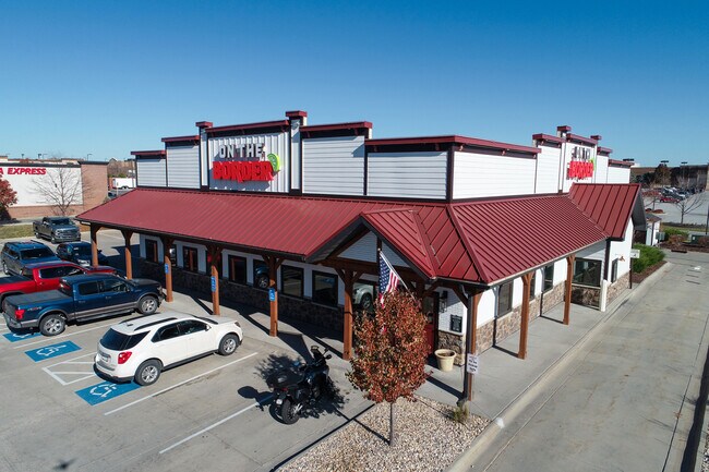 More details for 8810 S 71st Plz, Papillion, NE - Retail for Lease