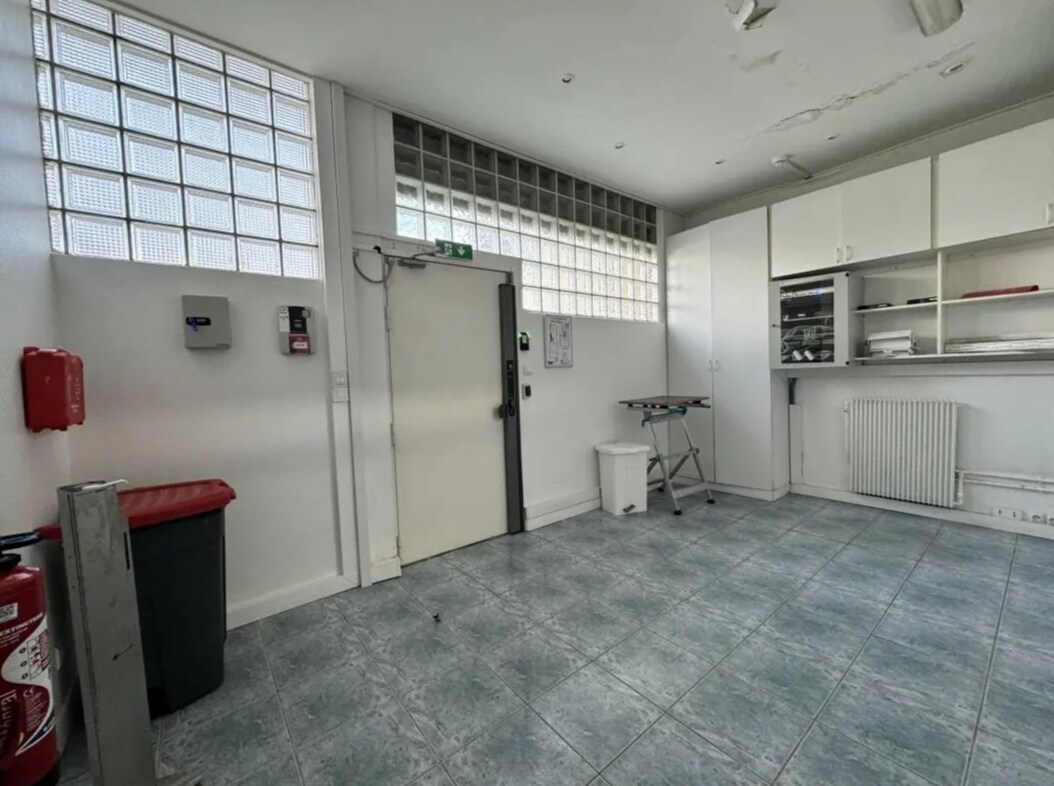 Montreuil, SSD 93100 - - - Interior Photo - Image 1 of 11