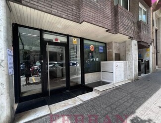 Plus de détails pour Multi-résidentiel à vendre