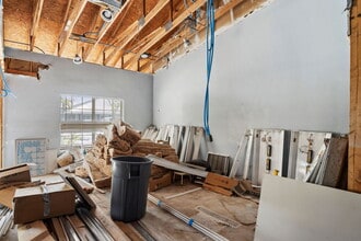 40 Barkley Cir, Fort Myers, FL for lease Interior Photo- Image 2 of 8
