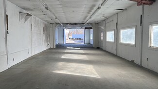 Plus de détails pour 96 Lombard Ave, West Barnstable, MA - Industriel à louer