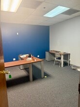 5910 Breckenridge Pky, Tampa, FL for lease Interior Photo- Image 2 of 13