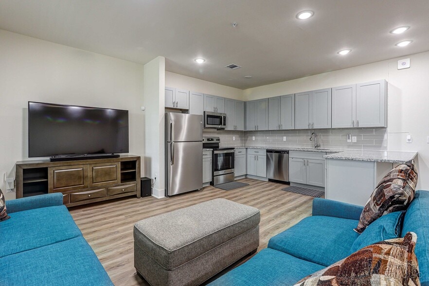 25123 Harper Ln, Spring, TX à vendre - Photo du bâtiment - Image 3 de 8