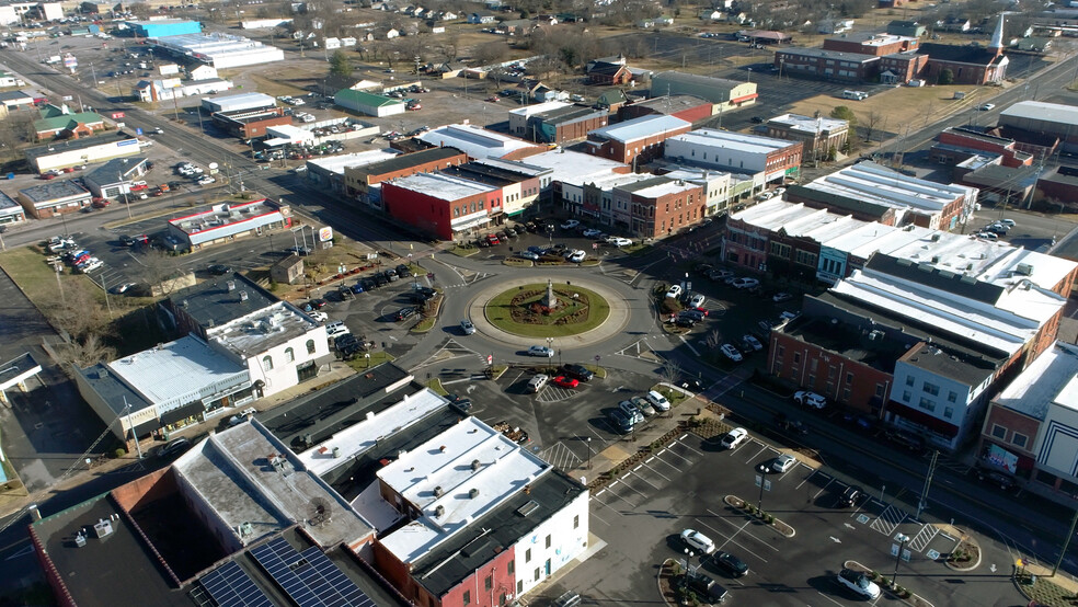 108 Public Sq, Lebanon, TN for sale - Building Photo - Image 1 of 1