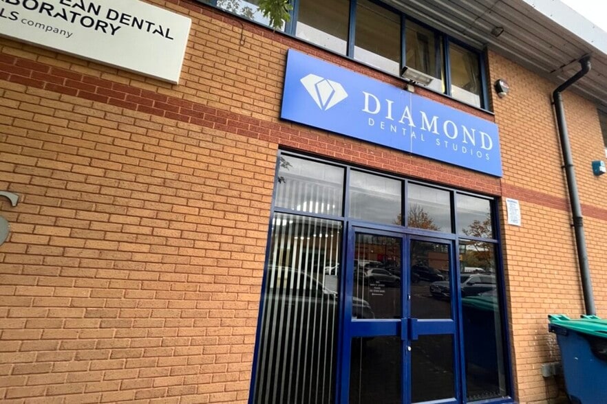 Lustleigh Close, Exeter for lease - Building Photo - Image 1 of 1