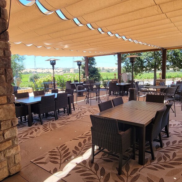 4900 Union Rd, Paso Robles, CA à vendre - Photo du bâtiment - Image 2 de 11