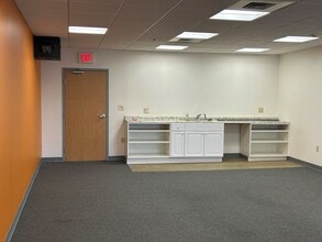 1035 Cambridge St, Cambridge, MA for lease Interior Photo- Image 2 of 3