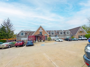 2291 Riverfront Pky, Cuyahoga Falls, OH for lease Building Photo- Image 1 of 6