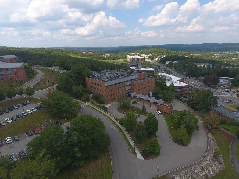 1 Innovation Dr, Worcester, MA for lease - Building Photo - Image 3 of 13