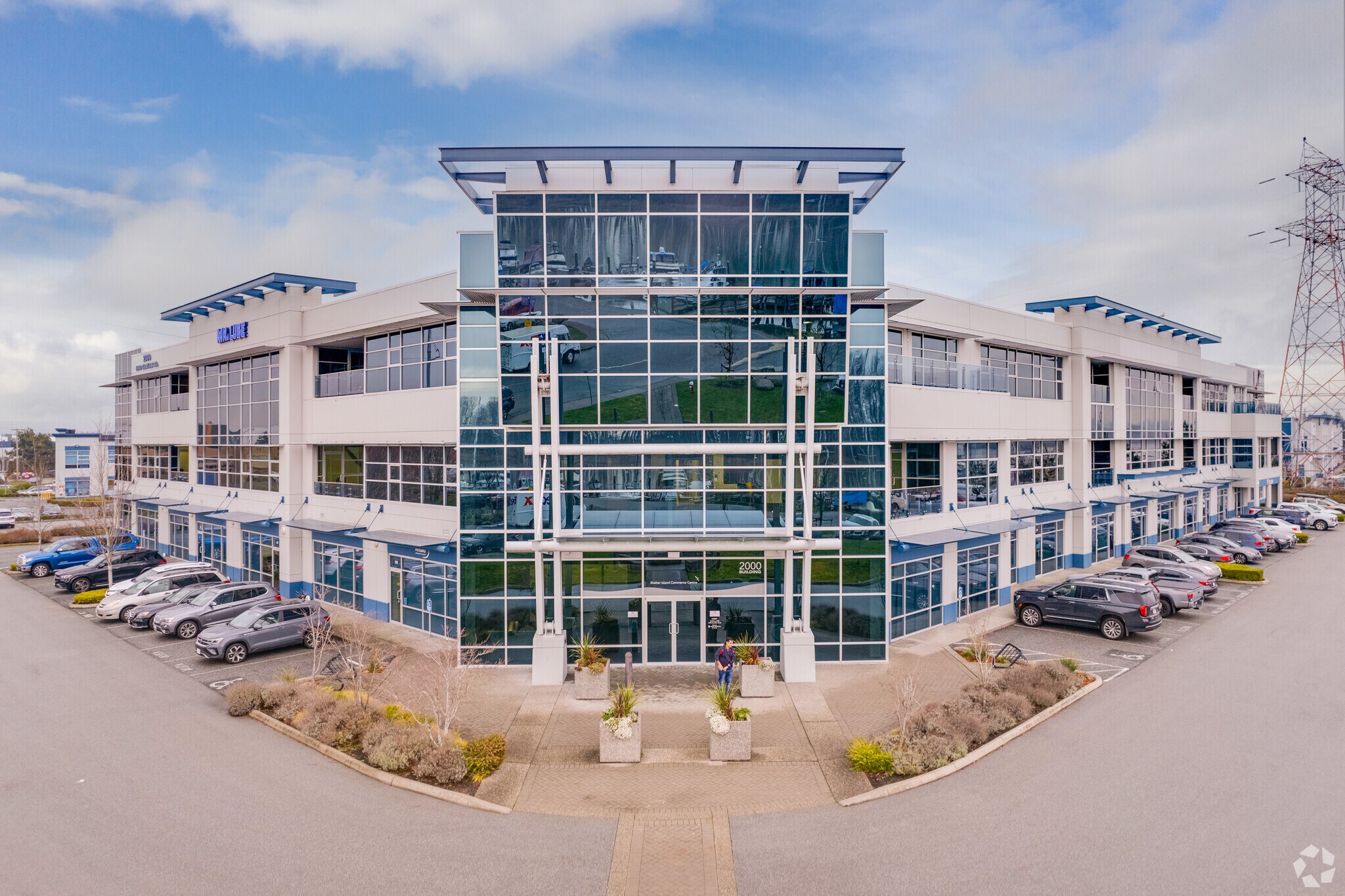 6900 Graybar Rd, Richmond, BC for lease Primary Photo- Image 1 of 4