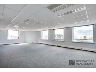 More details for 1 Rue George Stephenson, Montigny-le-Bretonneux - Office for Lease