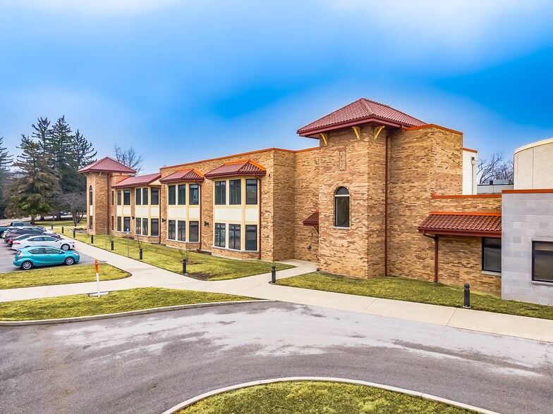 25 Victory Noll Dr, Huntington, IN à vendre - Photo du bâtiment - Image 3 de 47