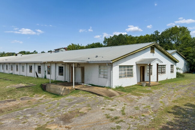 More details for 440 Frankston St, Jacksonville, TX - Industrial for Auction